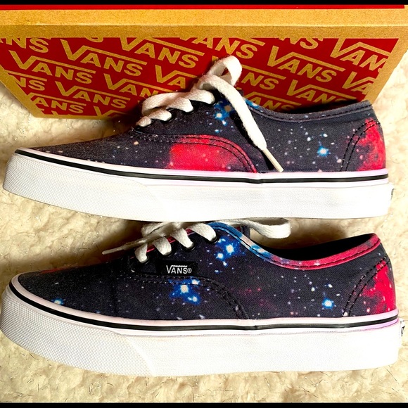 VANS CUSTOM-MADE DOHENY KIDS GALAXY SNEAKERS - Picture 3 of 9